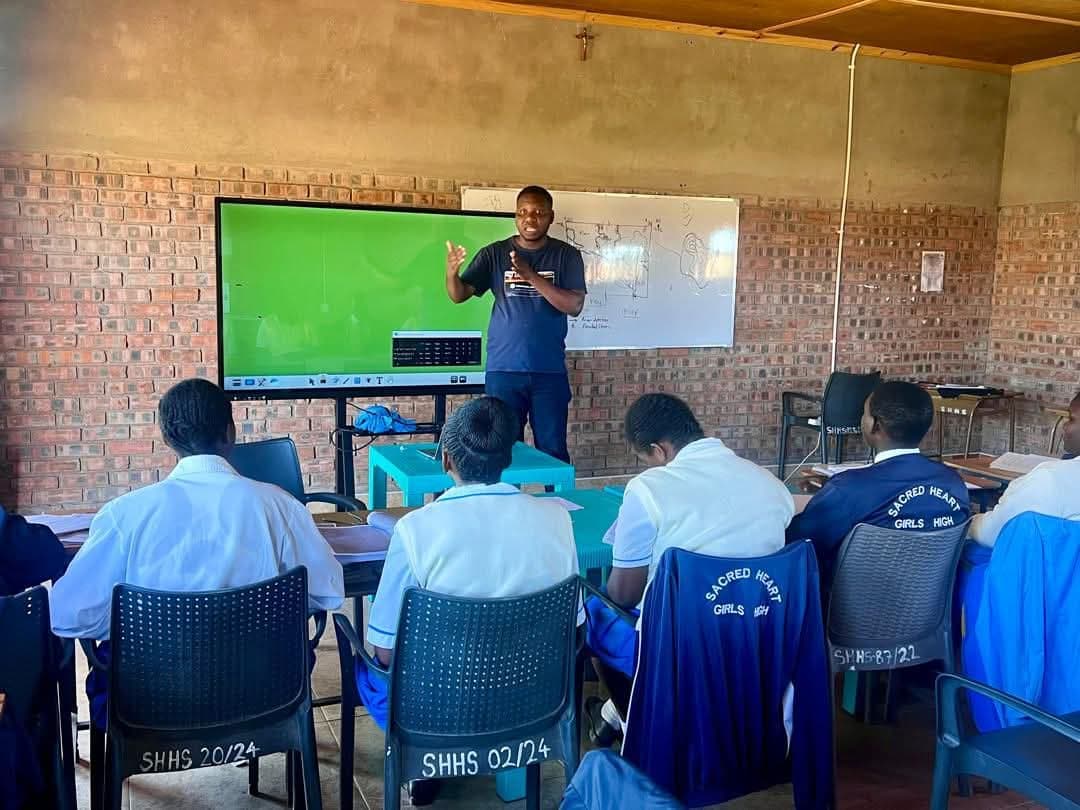 A-Level lesson with a facilitator and screen